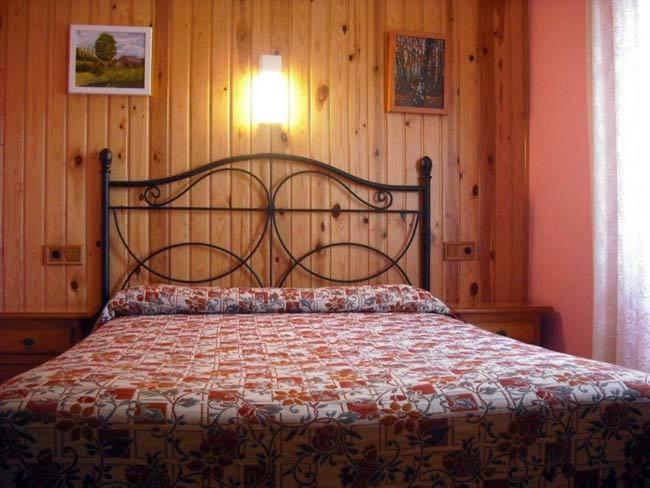 Hostal Pirineos Sarvise Luaran gambar
